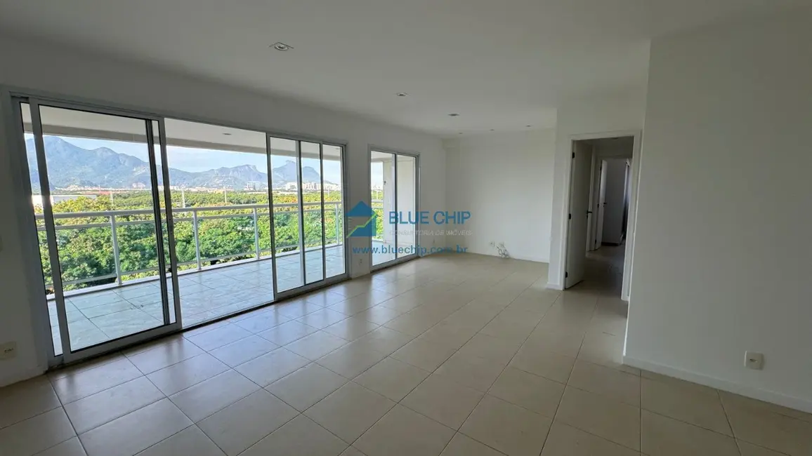 Foto 4 de Apartamento com 3 quartos para alugar, 156m2 em Barra da Tijuca, Rio De Janeiro - RJ