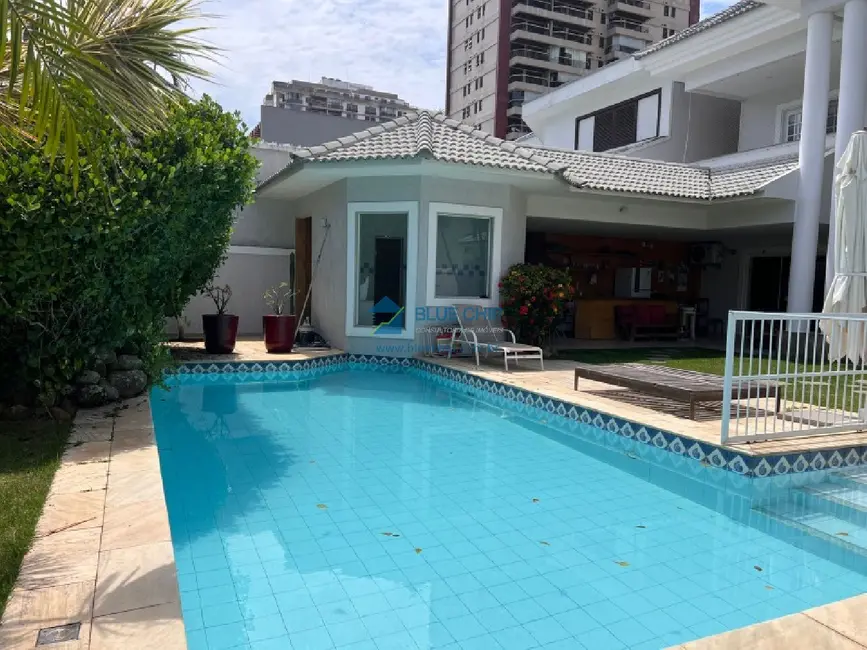Foto 1 de Casa de Condomínio com 5 quartos à venda, 586m2 em Barra da Tijuca, Rio De Janeiro - RJ