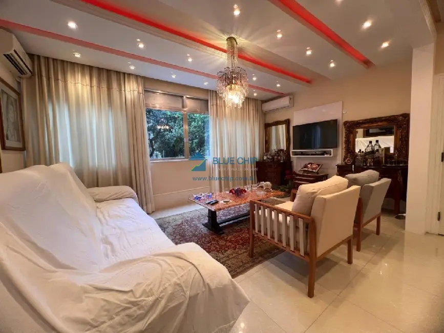 Foto 4 de Apartamento com 3 quartos à venda, 144m2 em Copacabana, Rio De Janeiro - RJ