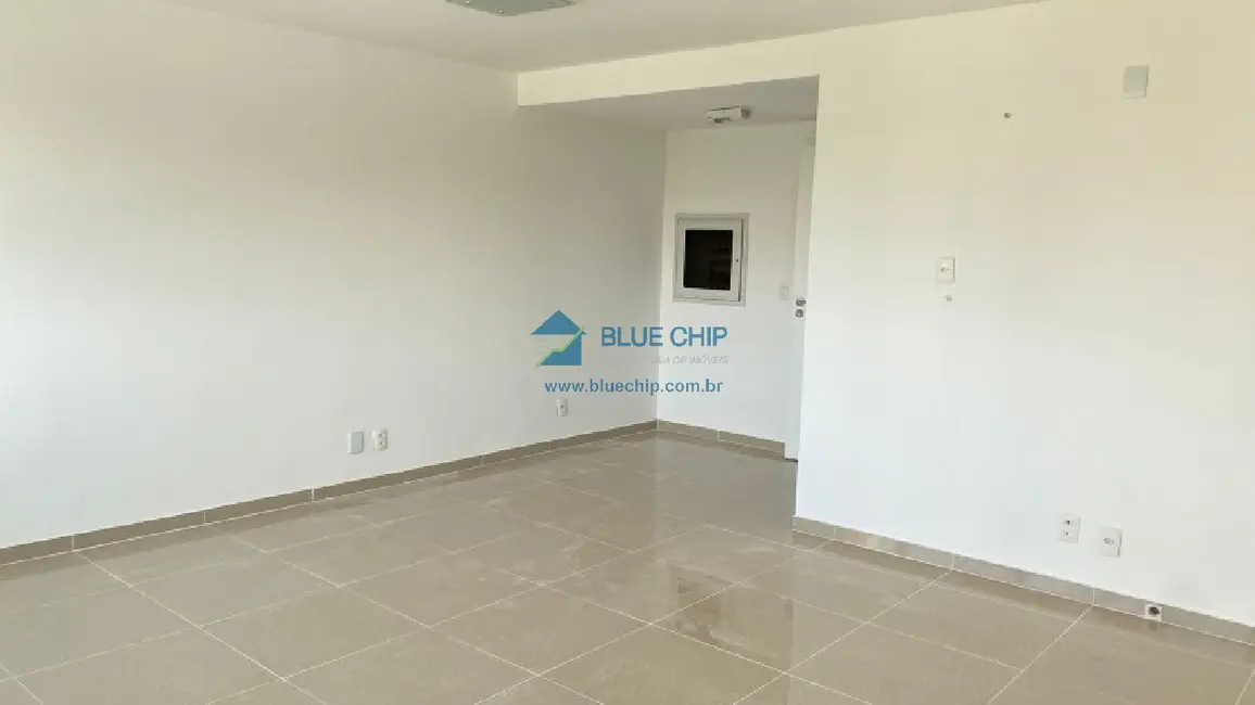 Sala Comercial para alugar, 32m2 em Barra da Tijuca, Rio De Janeiro - RJ - imagem 3 Foto 3 de Sala Comercial para alugar, 32m2 em Barra da Tijuca, Rio De Janeiro - RJ
