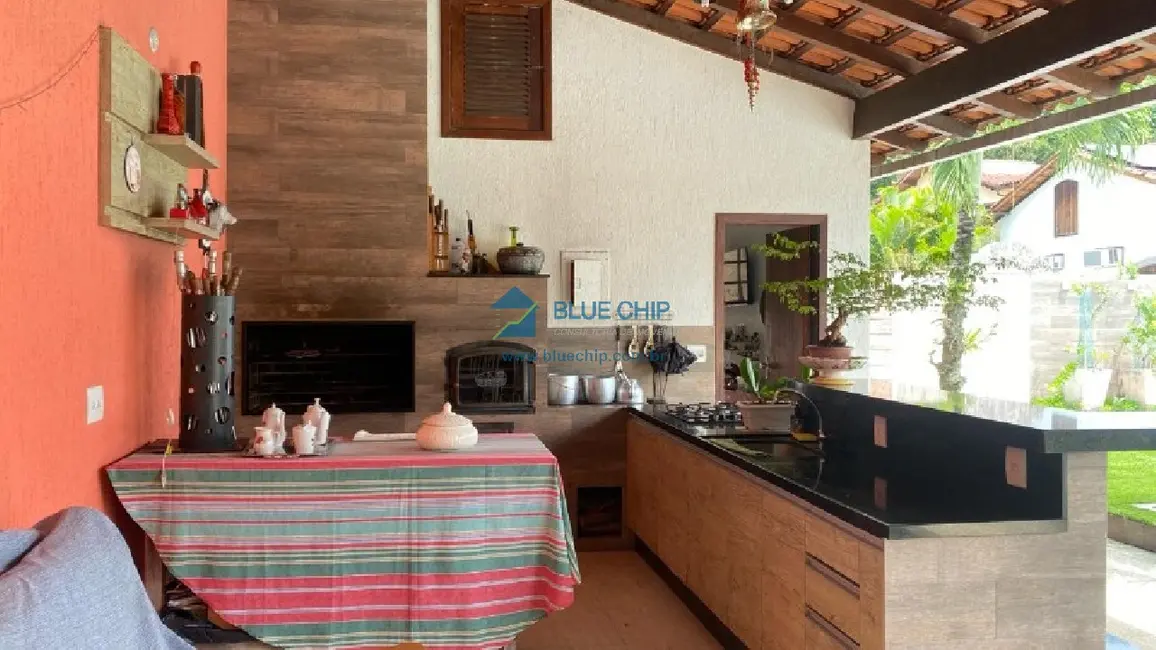 Casa de Condomínio com 5 quartos à venda, 419m2 em Jacarepaguá, Rio De Janeiro - RJ - imagem 5 Foto 5 de Casa de Condomínio com 5 quartos à venda, 419m2 em Jacarepaguá, Rio De Janeiro - RJ