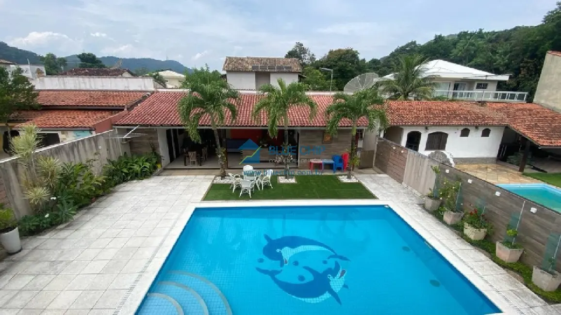 Casa de Condomínio com 5 quartos à venda, 419m2 em Jacarepaguá, Rio De Janeiro - RJ - imagem 1 Foto 1 de Casa de Condomínio com 5 quartos à venda, 419m2 em Jacarepaguá, Rio De Janeiro - RJ