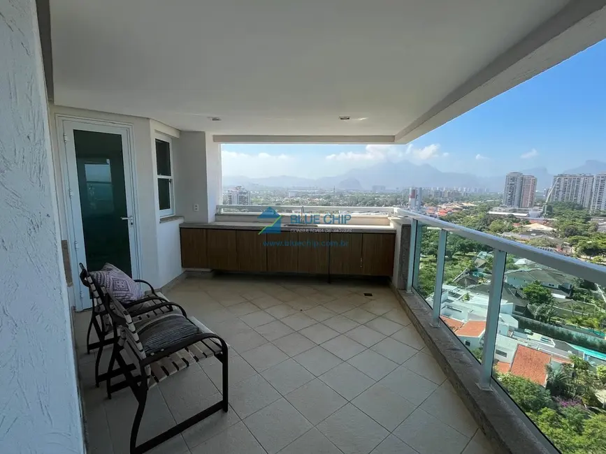 Foto 9 de Apartamento com 4 quartos para alugar, 249m2 em Barra da Tijuca, Rio De Janeiro - RJ