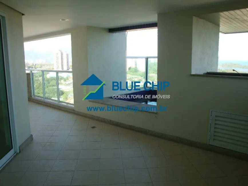 Foto 2 de Apartamento com 4 quartos para alugar, 249m2 em Barra da Tijuca, Rio De Janeiro - RJ