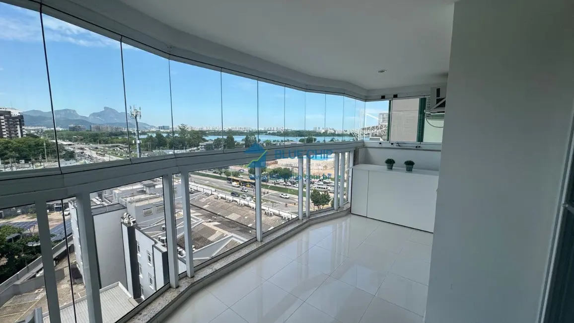 Foto 1 de Apartamento com 2 quartos para alugar, 68m2 em Rio De Janeiro - RJ
