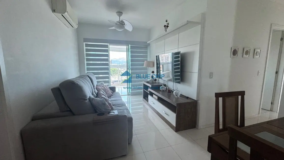 Foto 4 de Apartamento com 2 quartos para alugar, 68m2 em Rio De Janeiro - RJ