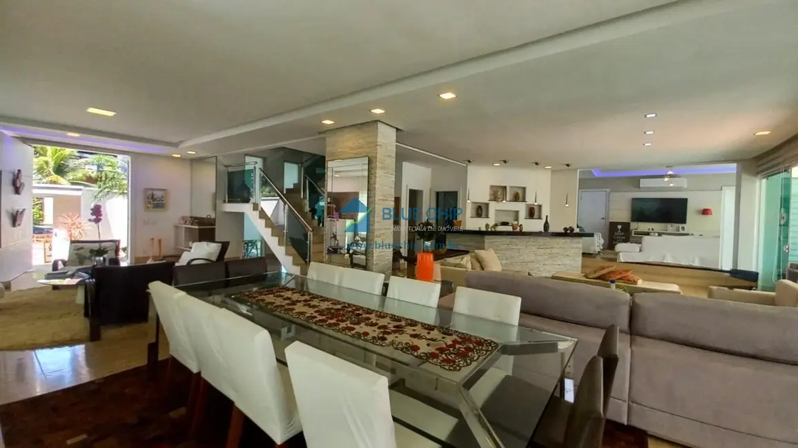 Casa de Condomínio com 6 quartos para alugar, 801m2 em Barra da Tijuca, Rio De Janeiro - RJ - imagem 1 Foto 1 de Casa de Condomínio com 6 quartos para alugar, 801m2 em Barra da Tijuca, Rio De Janeiro - RJ