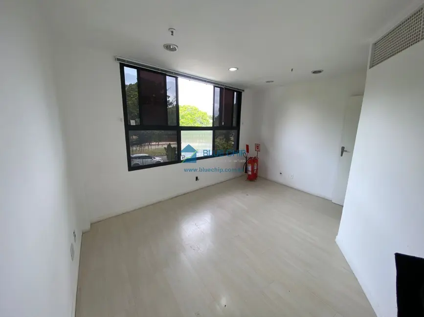Foto 8 de Sala Comercial à venda, 20m2 em Barra da Tijuca, Rio De Janeiro - RJ