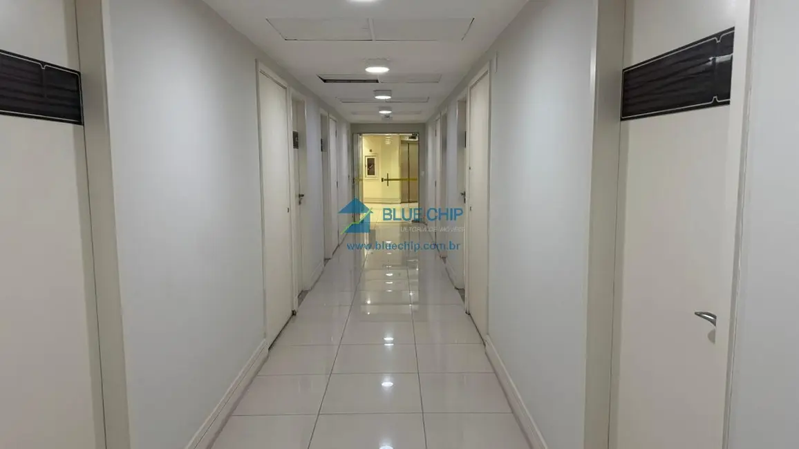 Foto 2 de Sala Comercial para alugar, 200m2 em Barra da Tijuca, Rio De Janeiro - RJ