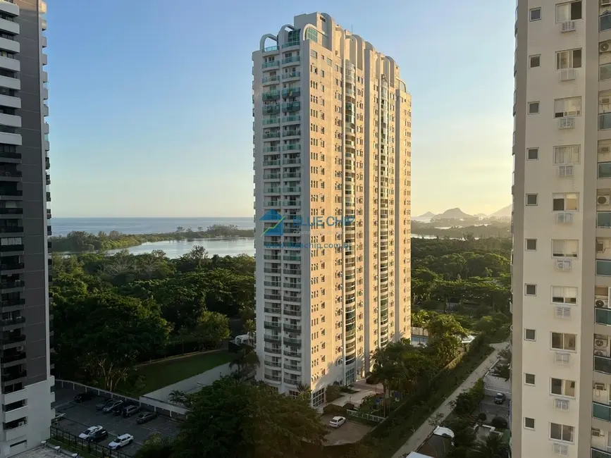 Apartamento com 4 quartos para alugar, 138m2 em Barra da Tijuca, Rio De Janeiro - RJ - imagem 3 Foto 3 de Apartamento com 4 quartos para alugar, 138m2 em Barra da Tijuca, Rio De Janeiro - RJ