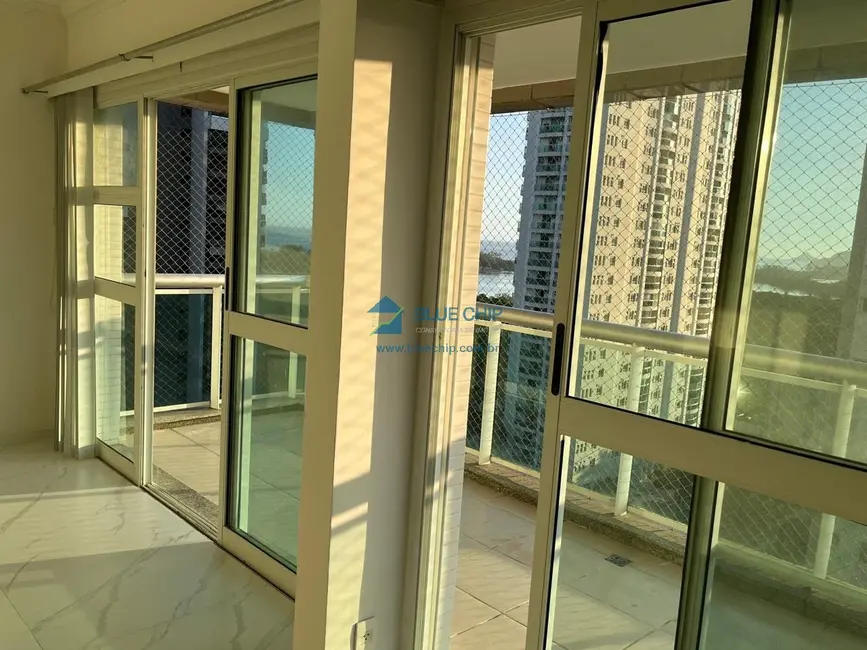 Apartamento com 4 quartos para alugar, 138m2 em Barra da Tijuca, Rio De Janeiro - RJ - imagem 5 Foto 5 de Apartamento com 4 quartos para alugar, 138m2 em Barra da Tijuca, Rio De Janeiro - RJ