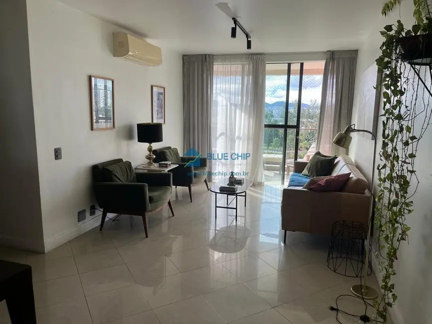 Apartamento com 3 quartos à venda, 117m2 em Barra da Tijuca, Rio De Janeiro - RJ - imagem 2 Foto 2 de Apartamento com 3 quartos à venda, 117m2 em Barra da Tijuca, Rio De Janeiro - RJ