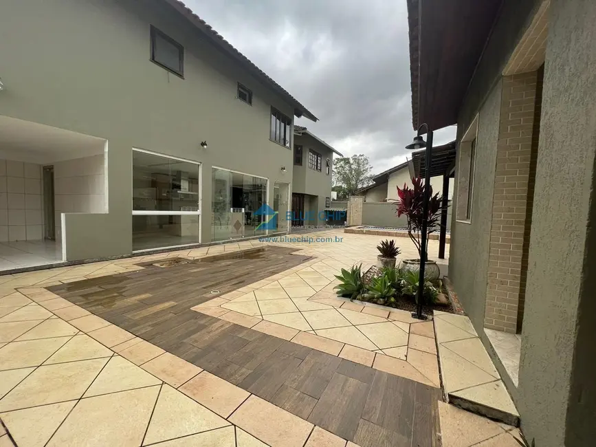 Foto 2 de Casa de Condomínio com 6 quartos à venda, 600m2 em Jacarepaguá, Rio De Janeiro - RJ