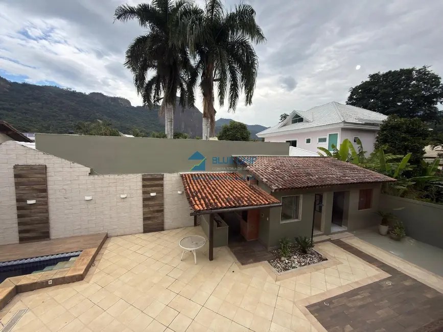 Foto 3 de Casa de Condomínio com 6 quartos à venda, 600m2 em Jacarepaguá, Rio De Janeiro - RJ