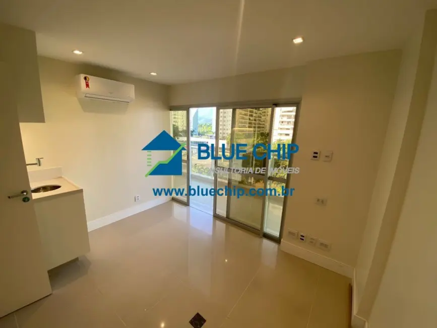 Sala Comercial à venda, 55m2 em Barra da Tijuca, Rio De Janeiro - RJ - imagem 6 Foto 6 de Sala Comercial à venda, 55m2 em Barra da Tijuca, Rio De Janeiro - RJ