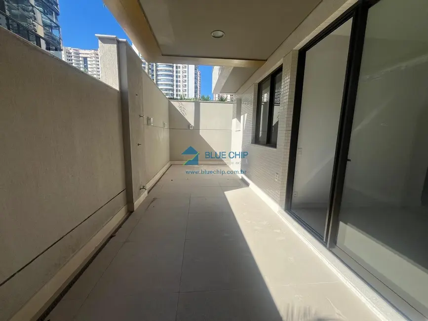 Apartamento com 2 quartos para alugar, 95m2 em Barra da Tijuca, Rio De Janeiro - RJ - imagem 1 Foto 1 de Apartamento com 2 quartos para alugar, 95m2 em Barra da Tijuca, Rio De Janeiro - RJ