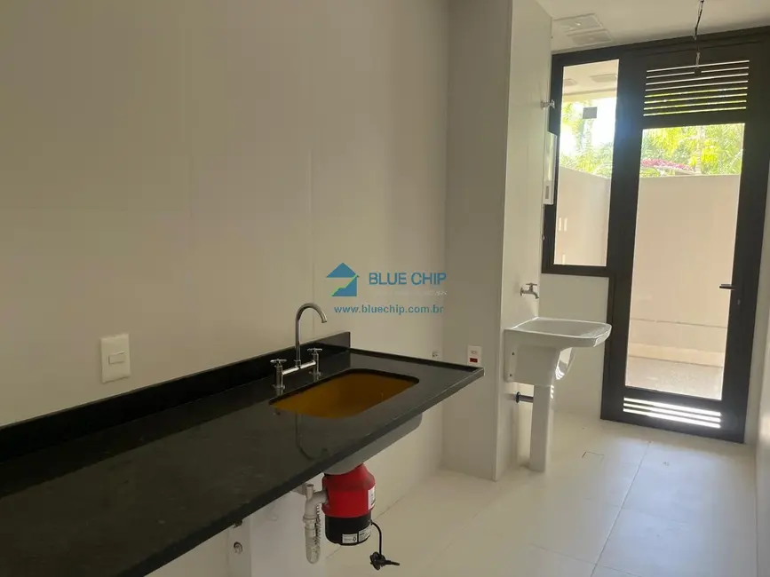 Apartamento com 2 quartos para alugar, 95m2 em Barra da Tijuca, Rio De Janeiro - RJ - imagem 9 Foto 9 de Apartamento com 2 quartos para alugar, 95m2 em Barra da Tijuca, Rio De Janeiro - RJ