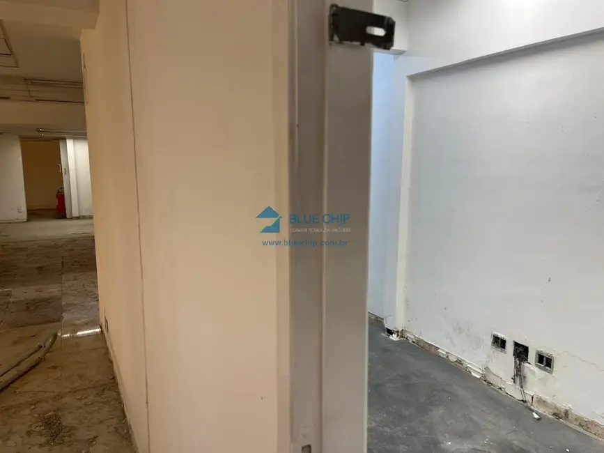 Loja para alugar, 175m2 em Barra da Tijuca, Rio De Janeiro - RJ - imagem 9 Foto 9 de Loja para alugar, 175m2 em Barra da Tijuca, Rio De Janeiro - RJ