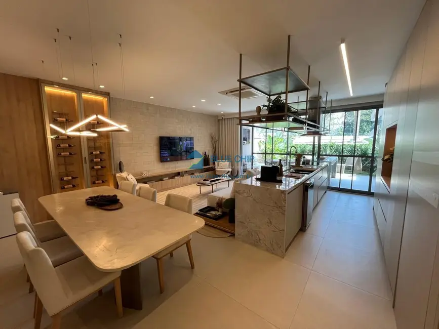 Casa de Condomínio com 3 quartos à venda, 318m2 em Barra da Tijuca, Rio De Janeiro - RJ - imagem 5 Foto 5 de Casa de Condomínio com 3 quartos à venda, 318m2 em Barra da Tijuca, Rio De Janeiro - RJ