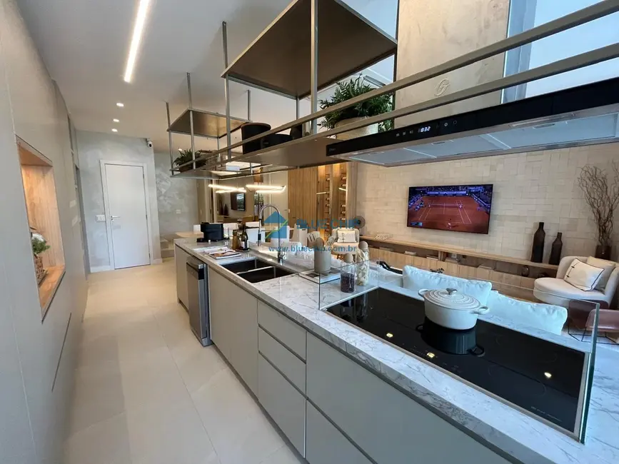 Casa de Condomínio com 3 quartos à venda, 318m2 em Barra da Tijuca, Rio De Janeiro - RJ - imagem 7 Foto 7 de Casa de Condomínio com 3 quartos à venda, 318m2 em Barra da Tijuca, Rio De Janeiro - RJ