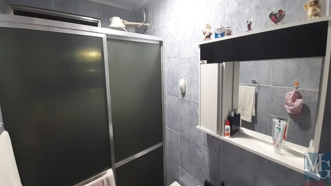 Casa com 2 quartos à venda, 70m2 em Vila Santa Cruz, Duque De Caxias - RJ - imagem 8 Foto 8 de Casa com 2 quartos à venda, 70m2 em Vila Santa Cruz, Duque De Caxias - RJ