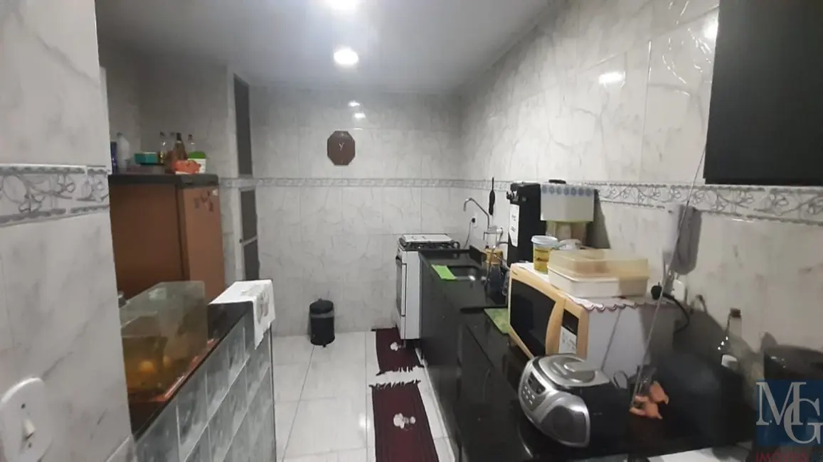 Casa com 2 quartos à venda, 70m2 em Vila Santa Cruz, Duque De Caxias - RJ - imagem 6 Foto 6 de Casa com 2 quartos à venda, 70m2 em Vila Santa Cruz, Duque De Caxias - RJ
