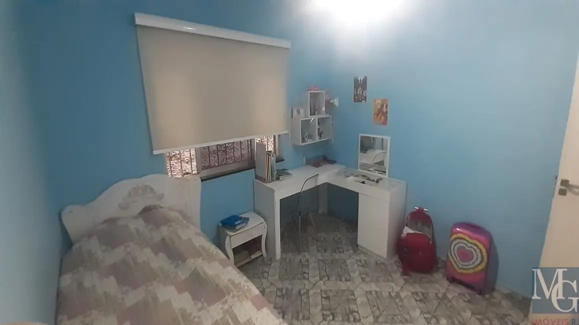 Casa com 3 quartos à venda, 90m2 em Vila São Luís, Duque De Caxias - RJ - imagem 5 Foto 5 de Casa com 3 quartos à venda, 90m2 em Vila São Luís, Duque De Caxias - RJ