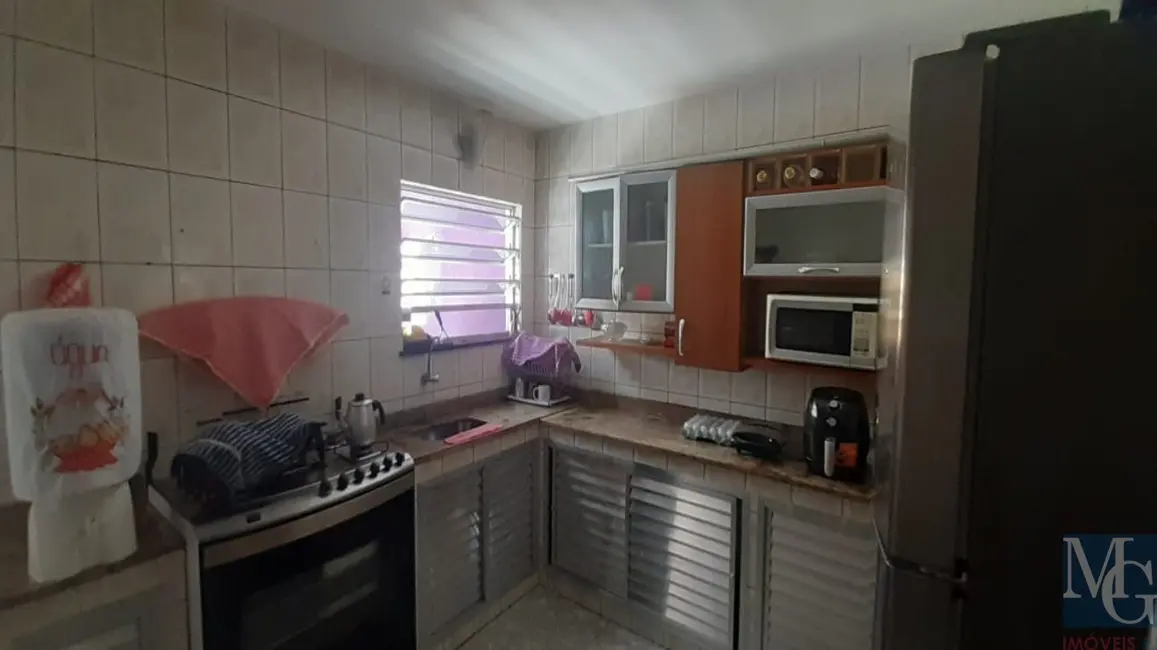 Casa com 3 quartos à venda, 90m2 em Vila São Luís, Duque De Caxias - RJ - imagem 8 Foto 8 de Casa com 3 quartos à venda, 90m2 em Vila São Luís, Duque De Caxias - RJ