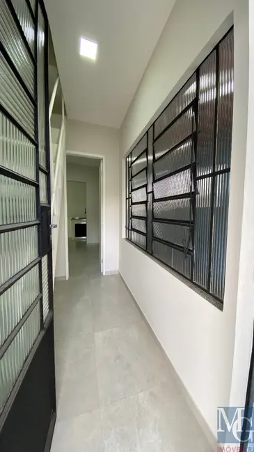 Casa com 4 quartos à venda, 225m2 em Vila São Luís, Duque De Caxias - RJ - imagem 4 Foto 4 de Casa com 4 quartos à venda, 225m2 em Vila São Luís, Duque De Caxias - RJ