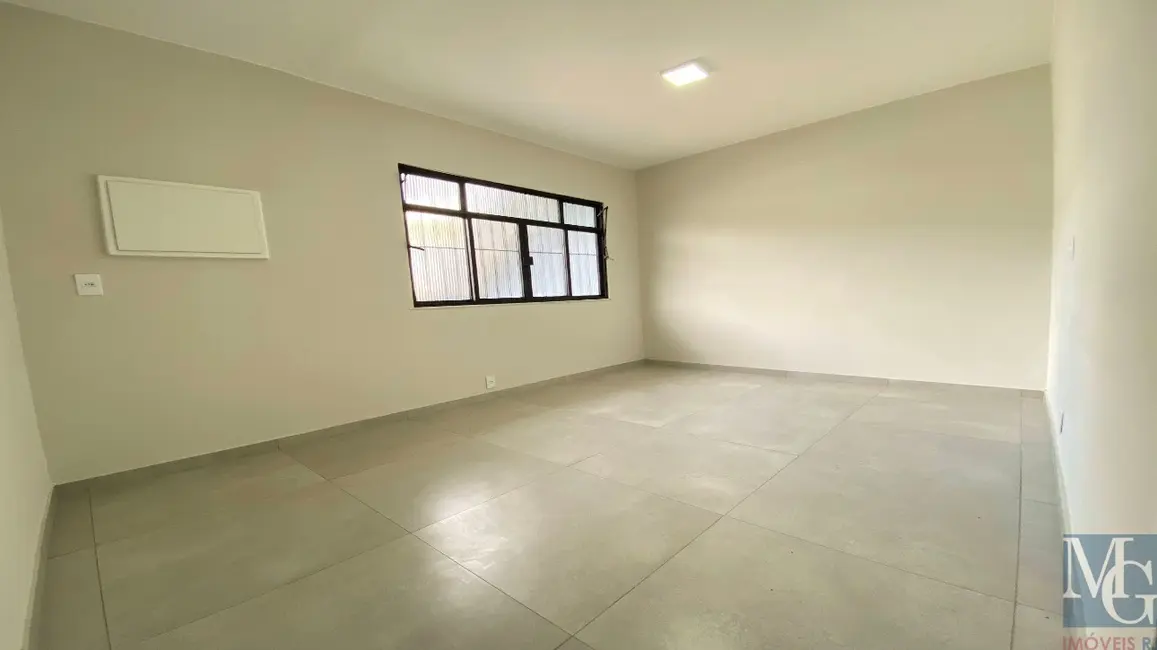 Casa com 4 quartos à venda, 225m2 em Vila São Luís, Duque De Caxias - RJ - imagem 8 Foto 8 de Casa com 4 quartos à venda, 225m2 em Vila São Luís, Duque De Caxias - RJ