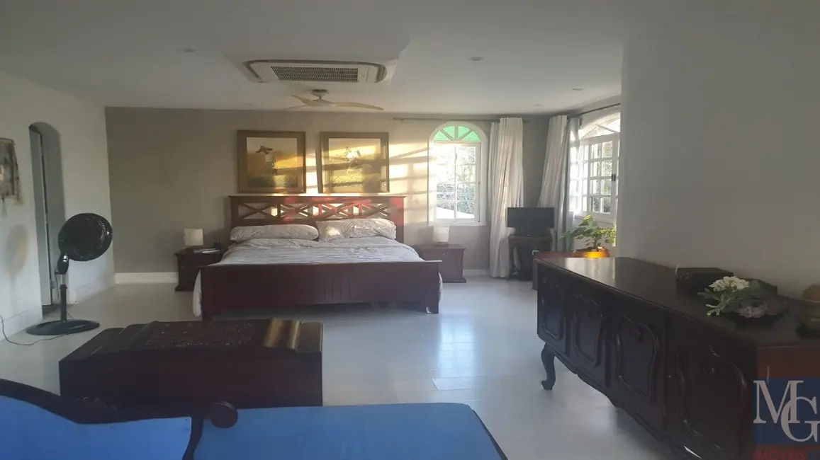 Casa com 4 quartos à venda, 327m2 em Barra da Tijuca, Rio De Janeiro - RJ - imagem 8 Foto 8 de Casa com 4 quartos à venda, 327m2 em Barra da Tijuca, Rio De Janeiro - RJ