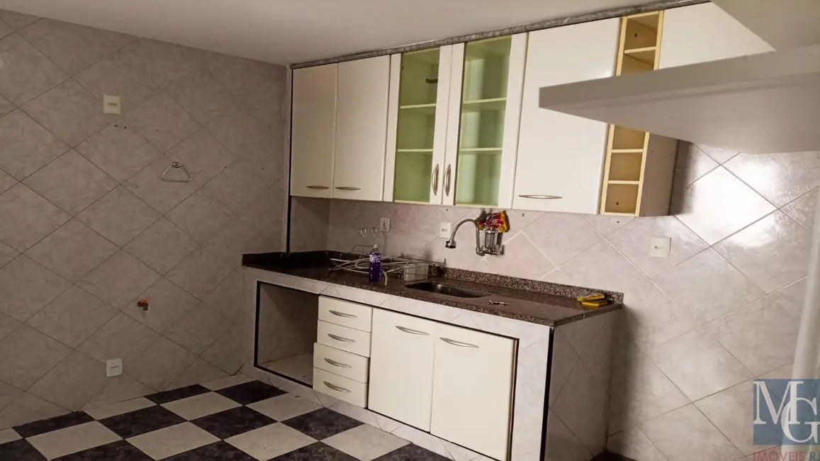 Foto 8 de Apartamento com 2 quartos para alugar, 78m2 em Jardim Vinte e Cinco de Agosto, Duque De Caxias - RJ