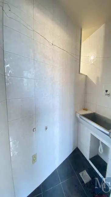 Casa com 5 quartos à venda, 160m2 em Parque Beira Mar, Duque De Caxias - RJ - imagem 8 Foto 8 de Casa com 5 quartos à venda, 160m2 em Parque Beira Mar, Duque De Caxias - RJ