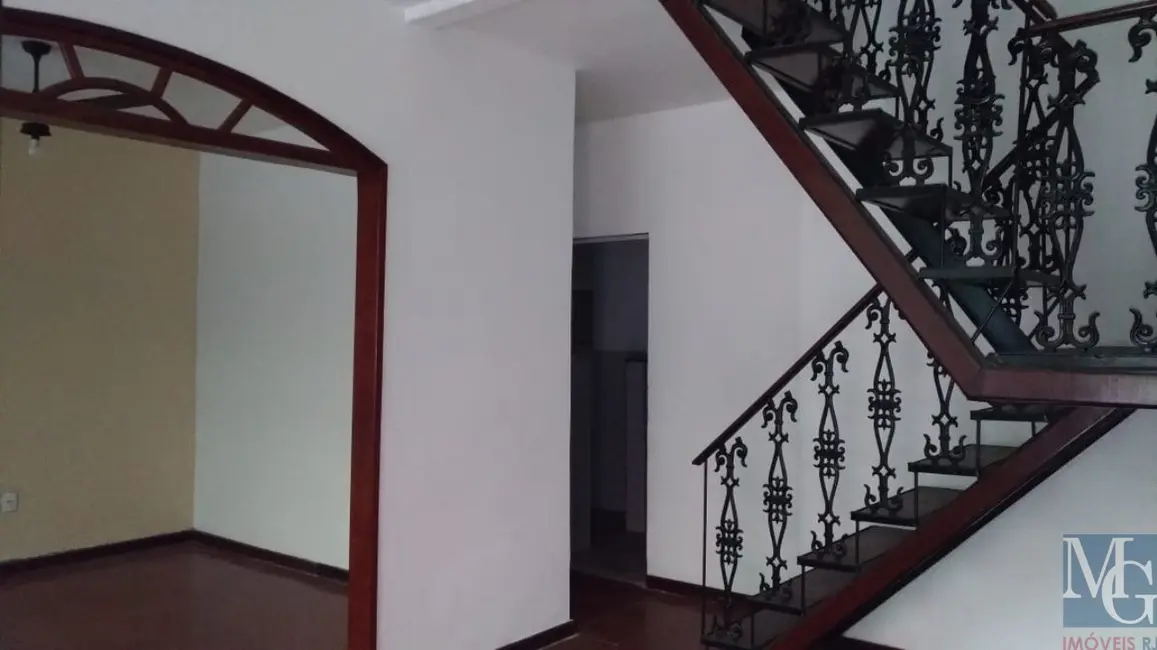 Foto 2 de Casa com 5 quartos à venda, 90m2 em Vila São Luís, Duque De Caxias - RJ