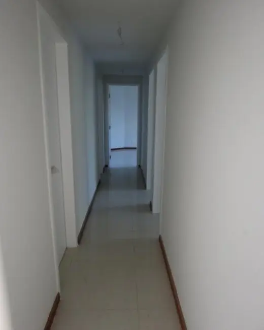 Apartamento com 3 quartos à venda, 100m2 em Jardim Vinte e Cinco de Agosto, Duque De Caxias - RJ - imagem 5 Foto 5 de Apartamento com 3 quartos à venda, 100m2 em Jardim Vinte e Cinco de Agosto, Duque De Caxias - RJ