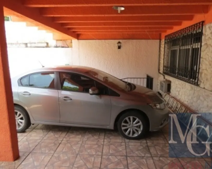 Casa com 4 quartos à venda, 139m2 em Jardim Vinte e Cinco de Agosto, Duque De Caxias - RJ - imagem 5 Foto 5 de Casa com 4 quartos à venda, 139m2 em Jardim Vinte e Cinco de Agosto, Duque De Caxias - RJ