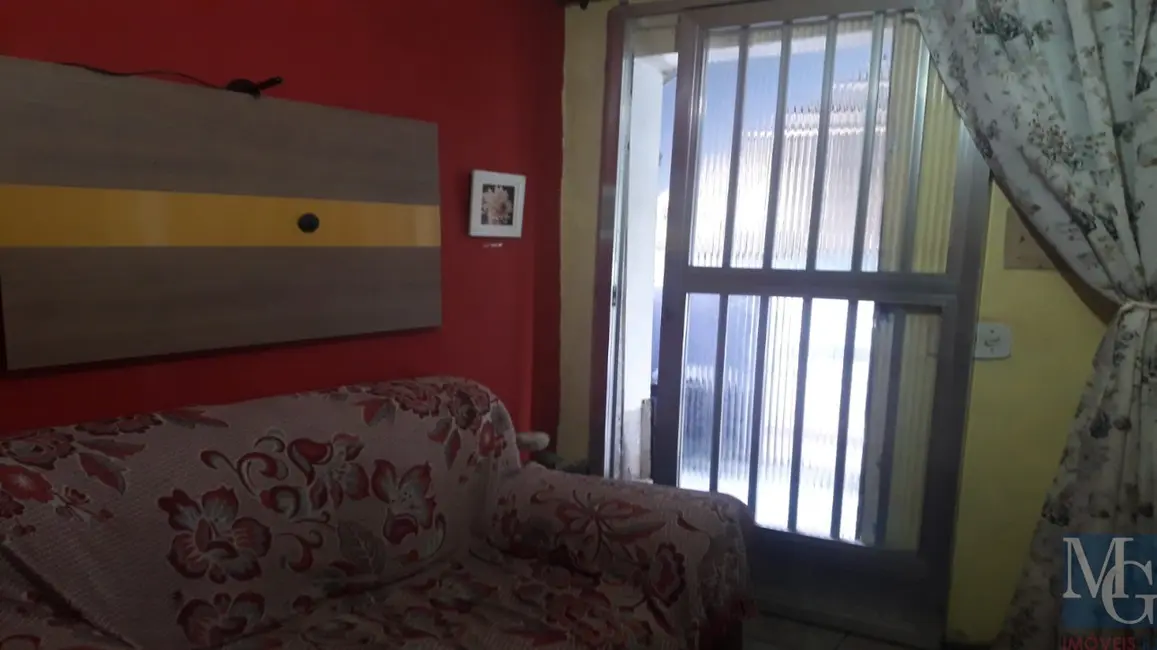 Casa com 2 quartos à venda, 45m2 em Centro, Duque De Caxias - RJ - imagem 3 Foto 3 de Casa com 2 quartos à venda, 45m2 em Centro, Duque De Caxias - RJ