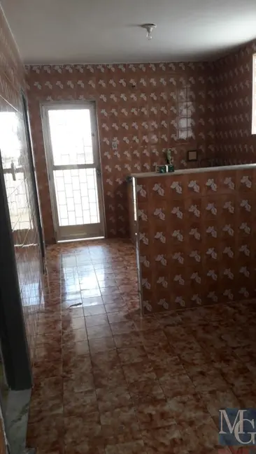 Casa com 2 quartos à venda, 80m2 em Centro, Duque De Caxias - RJ - imagem 6 Foto 6 de Casa com 2 quartos à venda, 80m2 em Centro, Duque De Caxias - RJ
