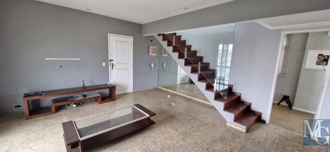 Apartamento com 3 quartos à venda, 330m2 em Jardim Vinte e Cinco de Agosto, Duque De Caxias - RJ - imagem 6 Foto 6 de Apartamento com 3 quartos à venda, 330m2 em Jardim Vinte e Cinco de Agosto, Duque De Caxias - RJ