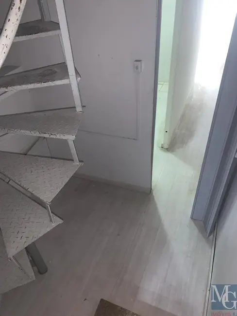 Loja para alugar, 92m2 em Centro, Duque De Caxias - RJ - imagem 8 Foto 8 de Loja para alugar, 92m2 em Centro, Duque De Caxias - RJ