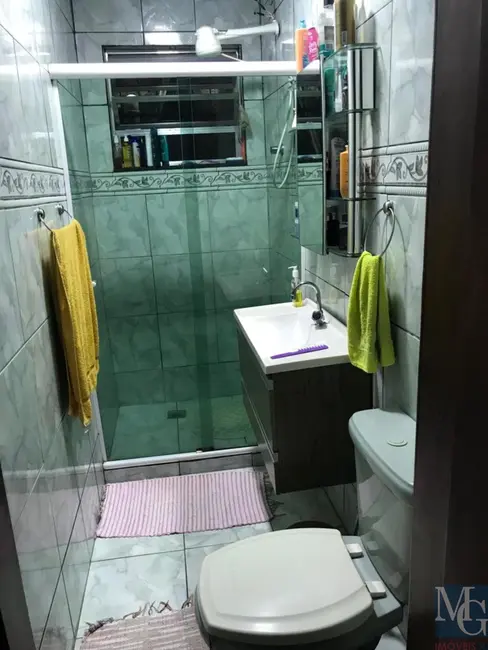 Casa com 2 quartos à venda, 54m2 em Jardim Vinte e Cinco de Agosto, Duque De Caxias - RJ - imagem 9 Foto 9 de Casa com 2 quartos à venda, 54m2 em Jardim Vinte e Cinco de Agosto, Duque De Caxias - RJ