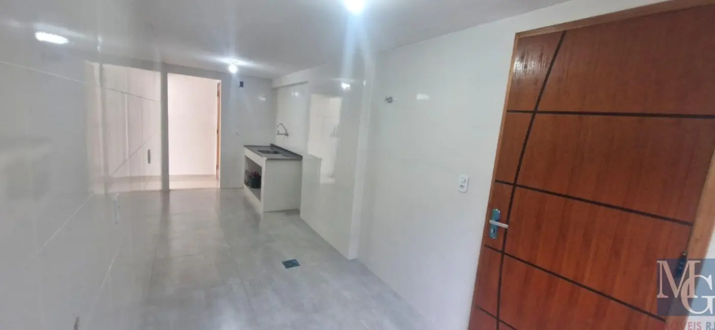 Apartamento com 3 quartos à venda, 70m2 em Centro, Duque De Caxias - RJ - imagem 4 Foto 4 de Apartamento com 3 quartos à venda, 70m2 em Centro, Duque De Caxias - RJ