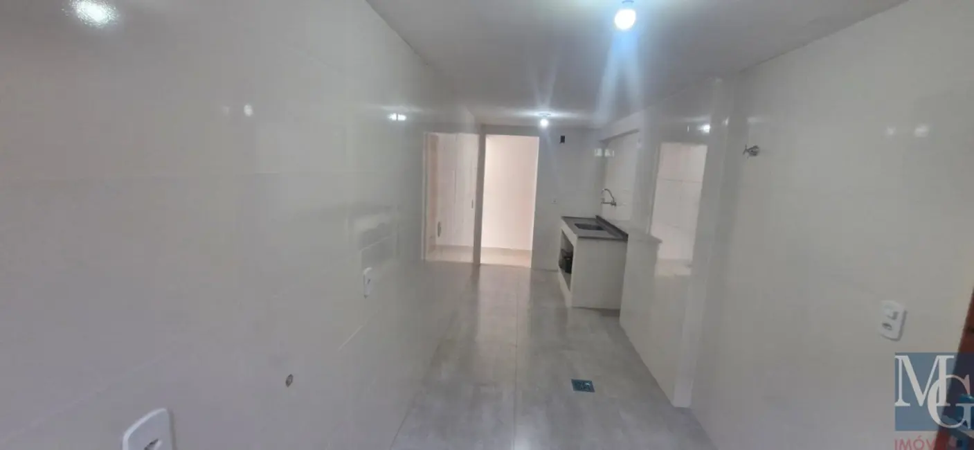 Apartamento com 3 quartos à venda, 70m2 em Centro, Duque De Caxias - RJ - imagem 5 Foto 5 de Apartamento com 3 quartos à venda, 70m2 em Centro, Duque De Caxias - RJ