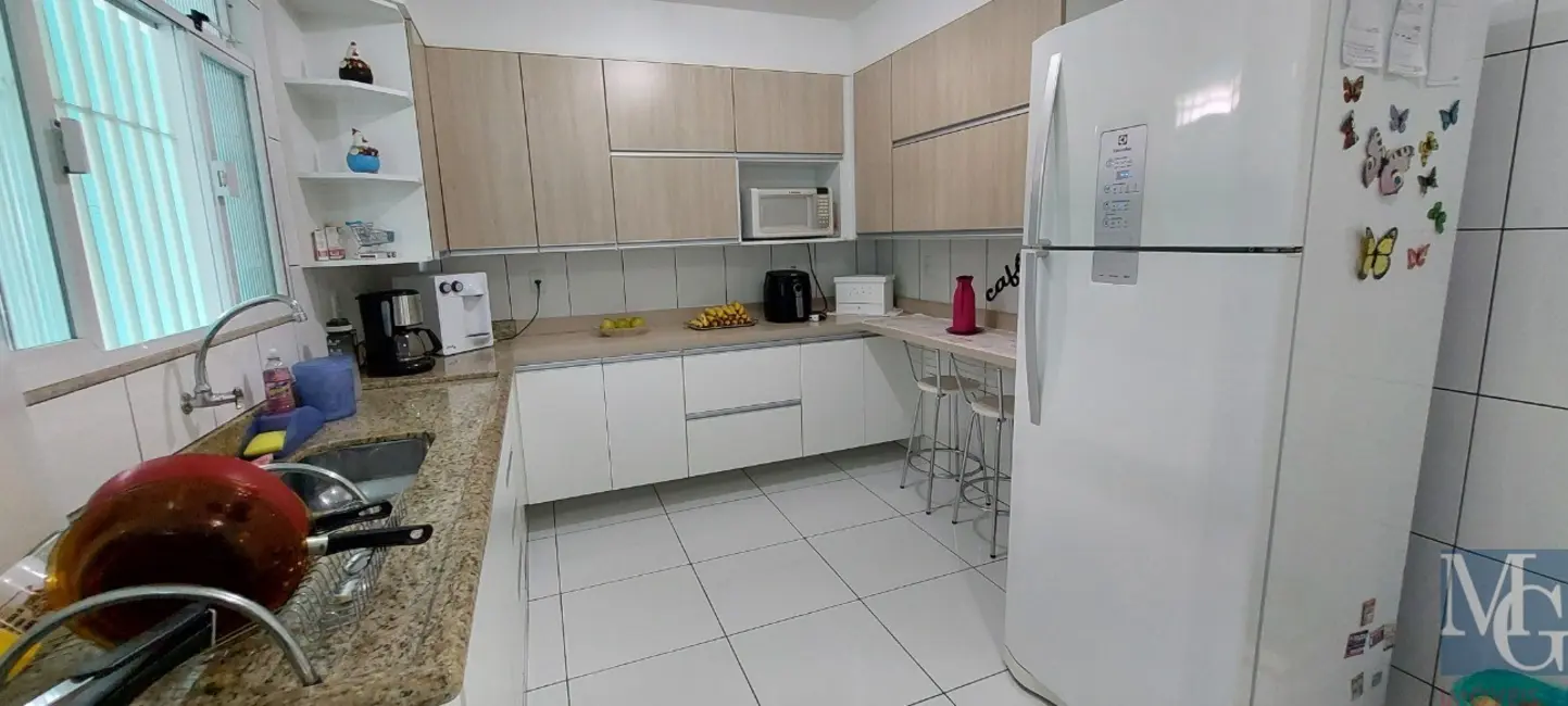 Casa com 4 quartos à venda, 364m2 em Parque Paulicéia, Duque De Caxias - RJ - imagem 9 Foto 9 de Casa com 4 quartos à venda, 364m2 em Parque Paulicéia, Duque De Caxias - RJ