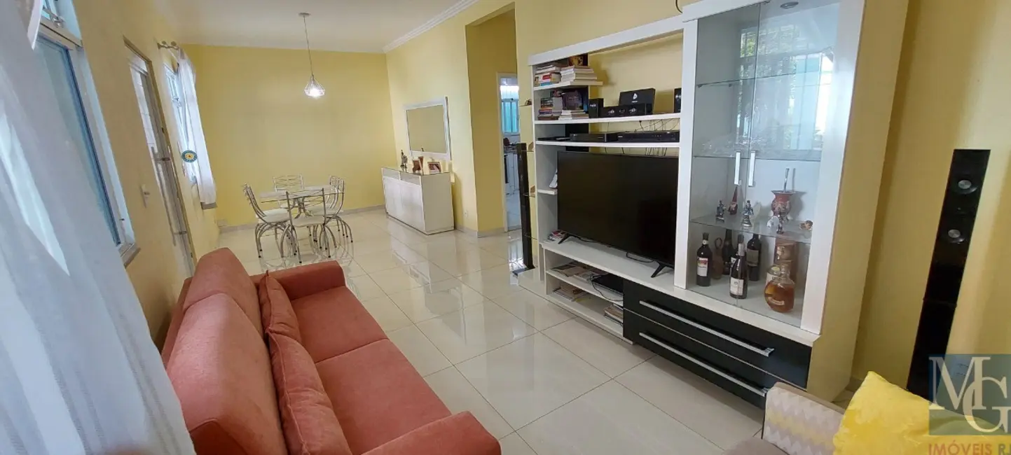 Casa com 4 quartos à venda, 364m2 em Parque Paulicéia, Duque De Caxias - RJ - imagem 4 Foto 4 de Casa com 4 quartos à venda, 364m2 em Parque Paulicéia, Duque De Caxias - RJ