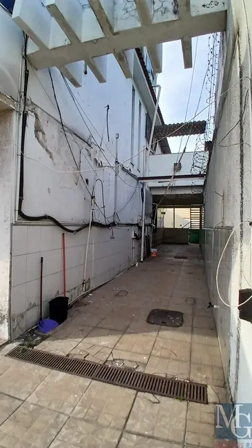 Casa com 3 quartos à venda, 266m2 em Jardim Vinte e Cinco de Agosto, Duque De Caxias - RJ - imagem 5 Foto 5 de Casa com 3 quartos à venda, 266m2 em Jardim Vinte e Cinco de Agosto, Duque De Caxias - RJ
