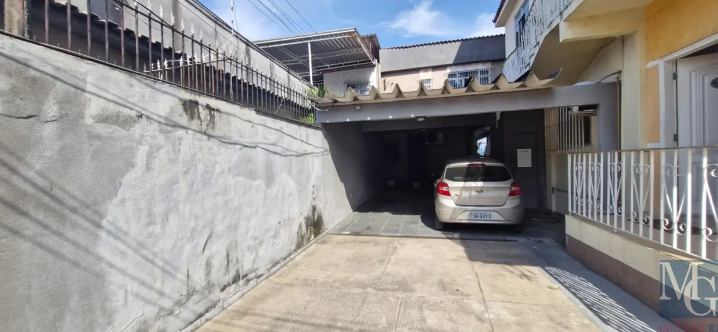 Apartamento com 3 quartos à venda, 80m2 em Jardim Vinte e Cinco de Agosto, Duque De Caxias - RJ - imagem 3 Foto 3 de Apartamento com 3 quartos à venda, 80m2 em Jardim Vinte e Cinco de Agosto, Duque De Caxias - RJ