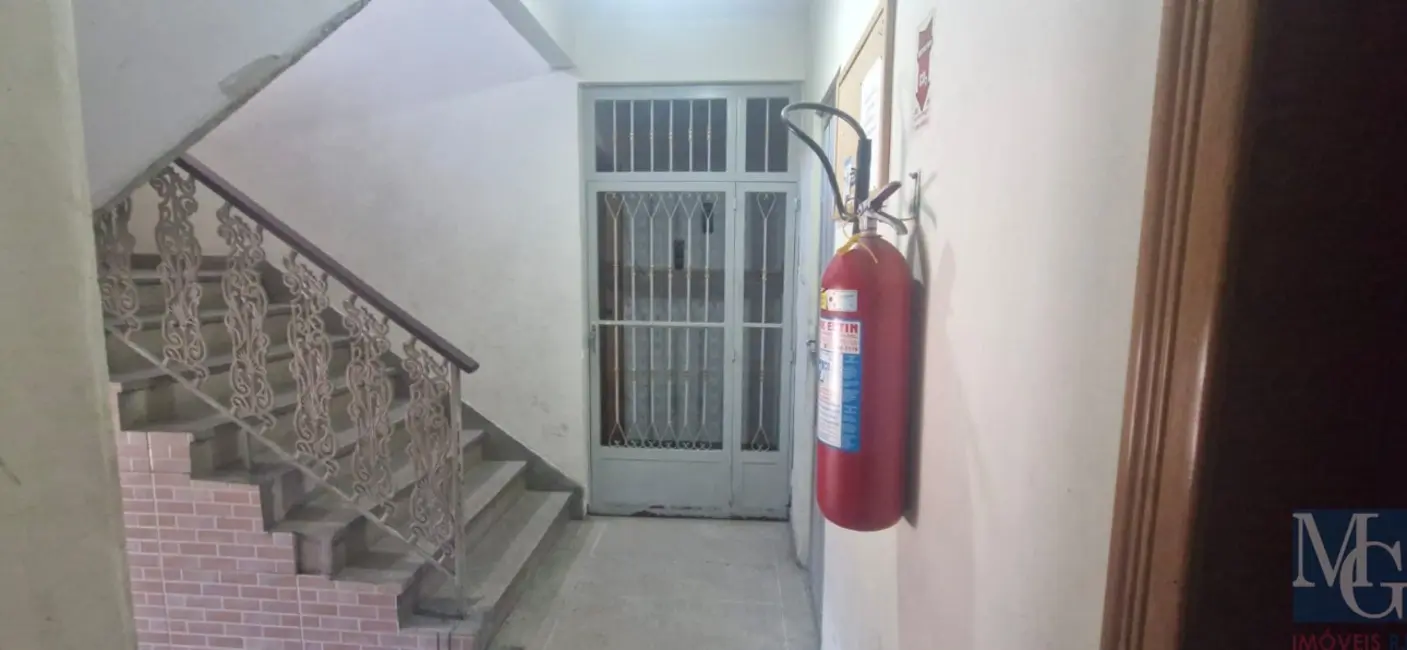 Apartamento com 3 quartos à venda, 73m2 em Centro, Duque De Caxias - RJ - imagem 5 Foto 5 de Apartamento com 3 quartos à venda, 73m2 em Centro, Duque De Caxias - RJ