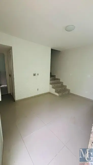 Casa de Condomínio com 2 quartos à venda e para alugar, 65m2 em Parque Laguna e Dourados, Duque De Caxias - RJ - imagem 2 Foto 2 de Casa de Condomínio com 2 quartos à venda e para alugar, 65m2 em Parque Laguna e Dourados, Duque De Caxias - RJ