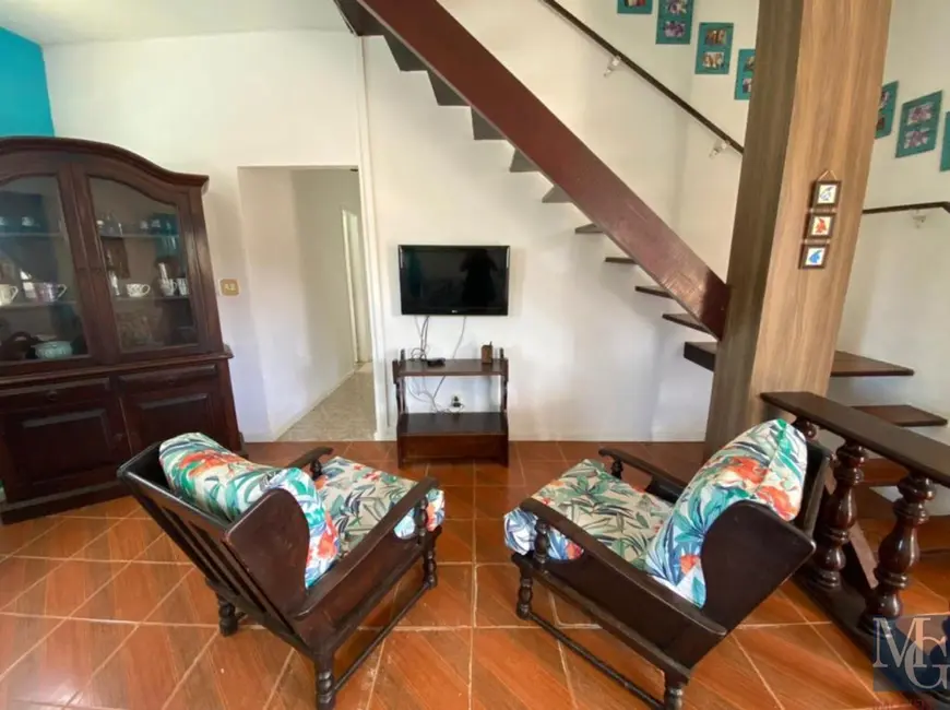 Foto 8 de Casa com 4 quartos à venda, 150m2 em Arraial Do Cabo - RJ